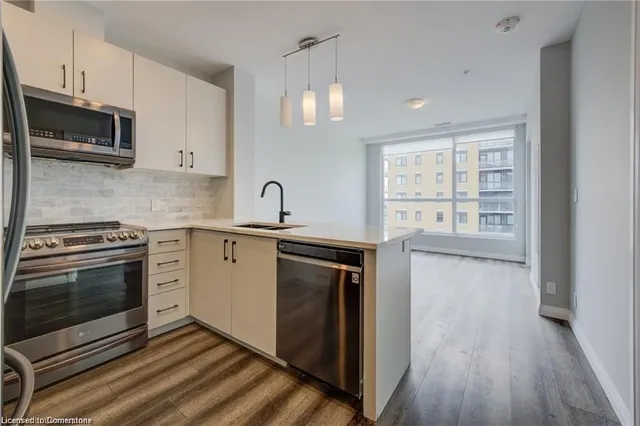 Additional property image - 104 Garment St Unit 2106