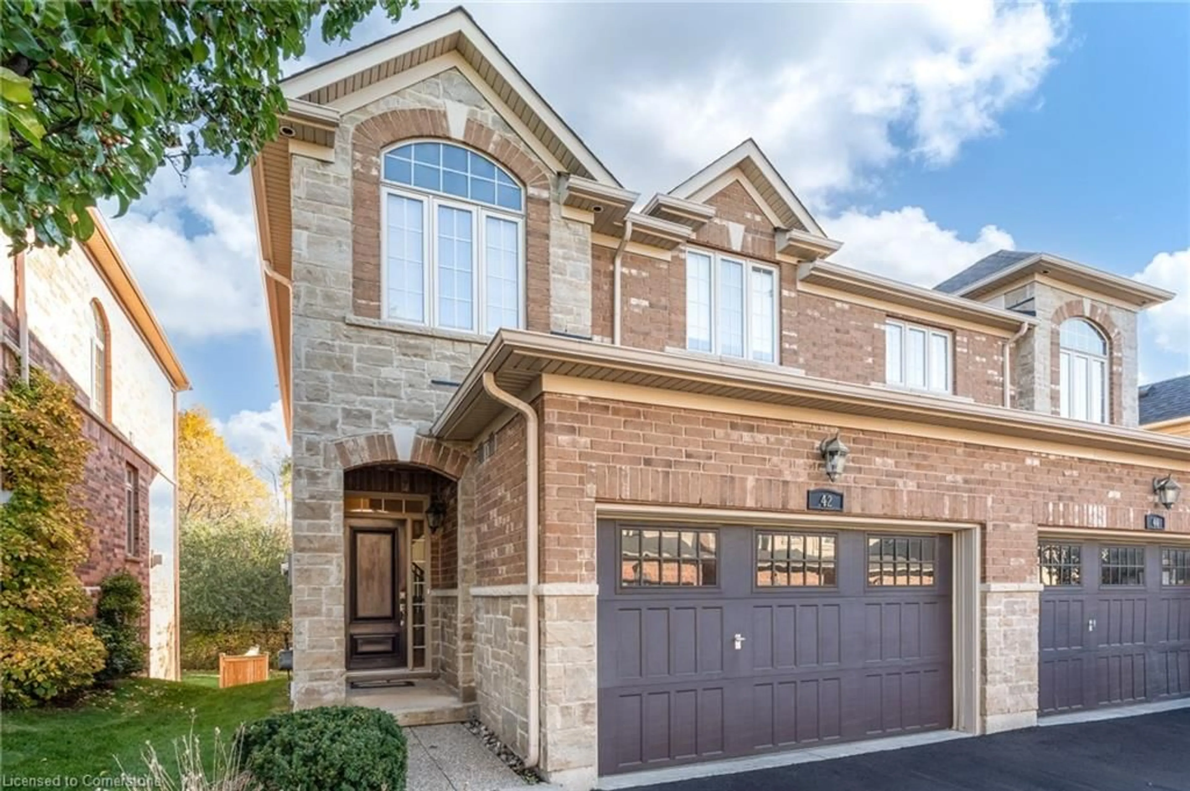 Home with brick exterior material for 42 Oakhaven Pl, Ancaster Ontario L9K 0B6