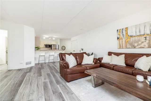 Additional property image - 2030 Cleaver Ave Unit 212