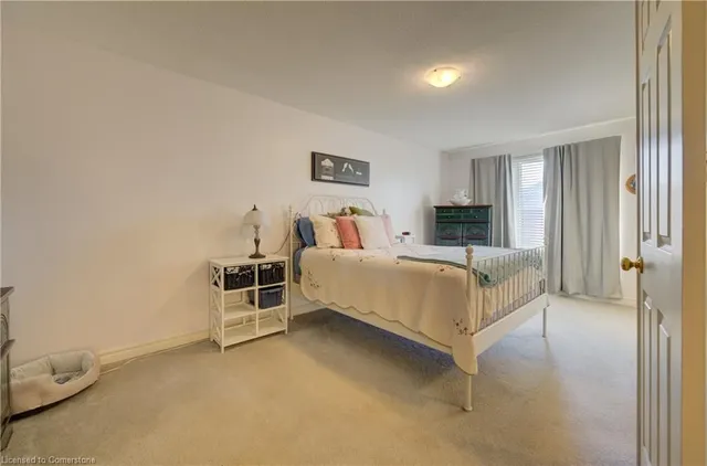 Additional property image - 180 Dicenzo Dr