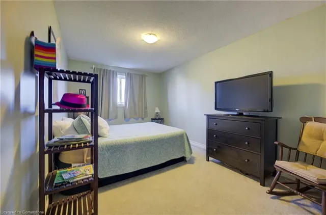 Additional property image - 180 Dicenzo Dr