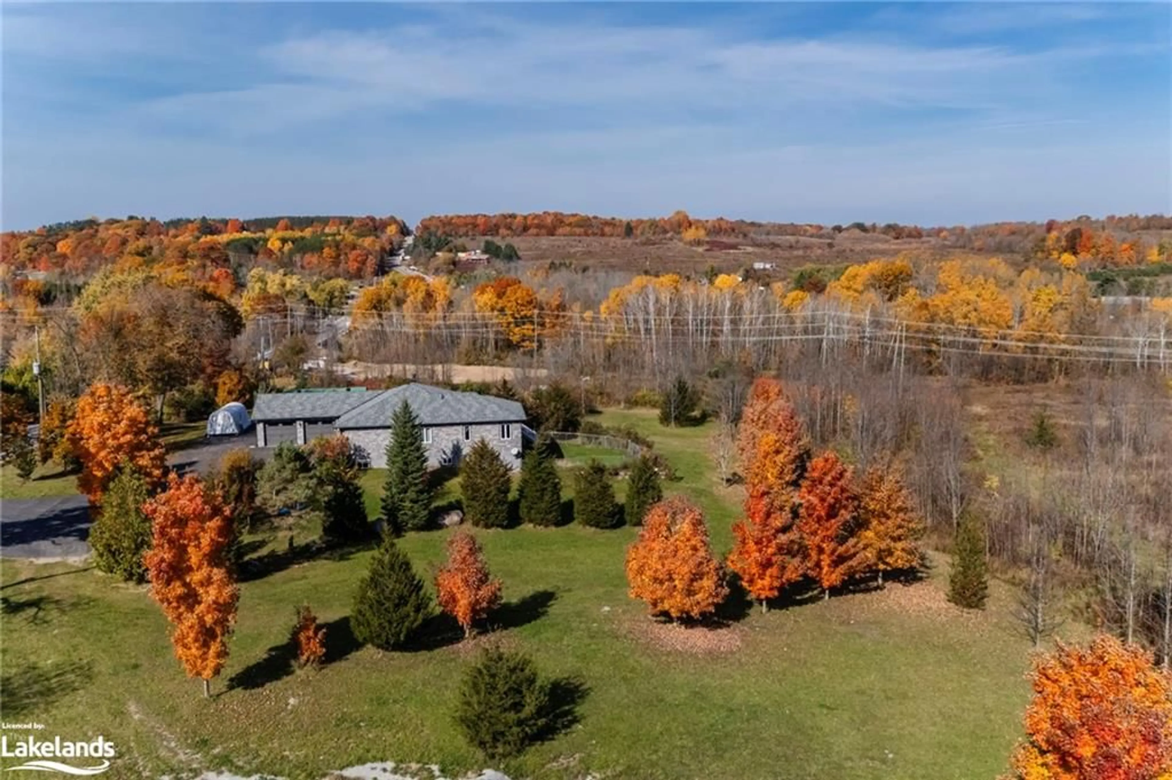 A pic from exterior of the house or condo, the fenced backyard for 2777 Old Fort Rd, Tay Ontario L4R 4K3