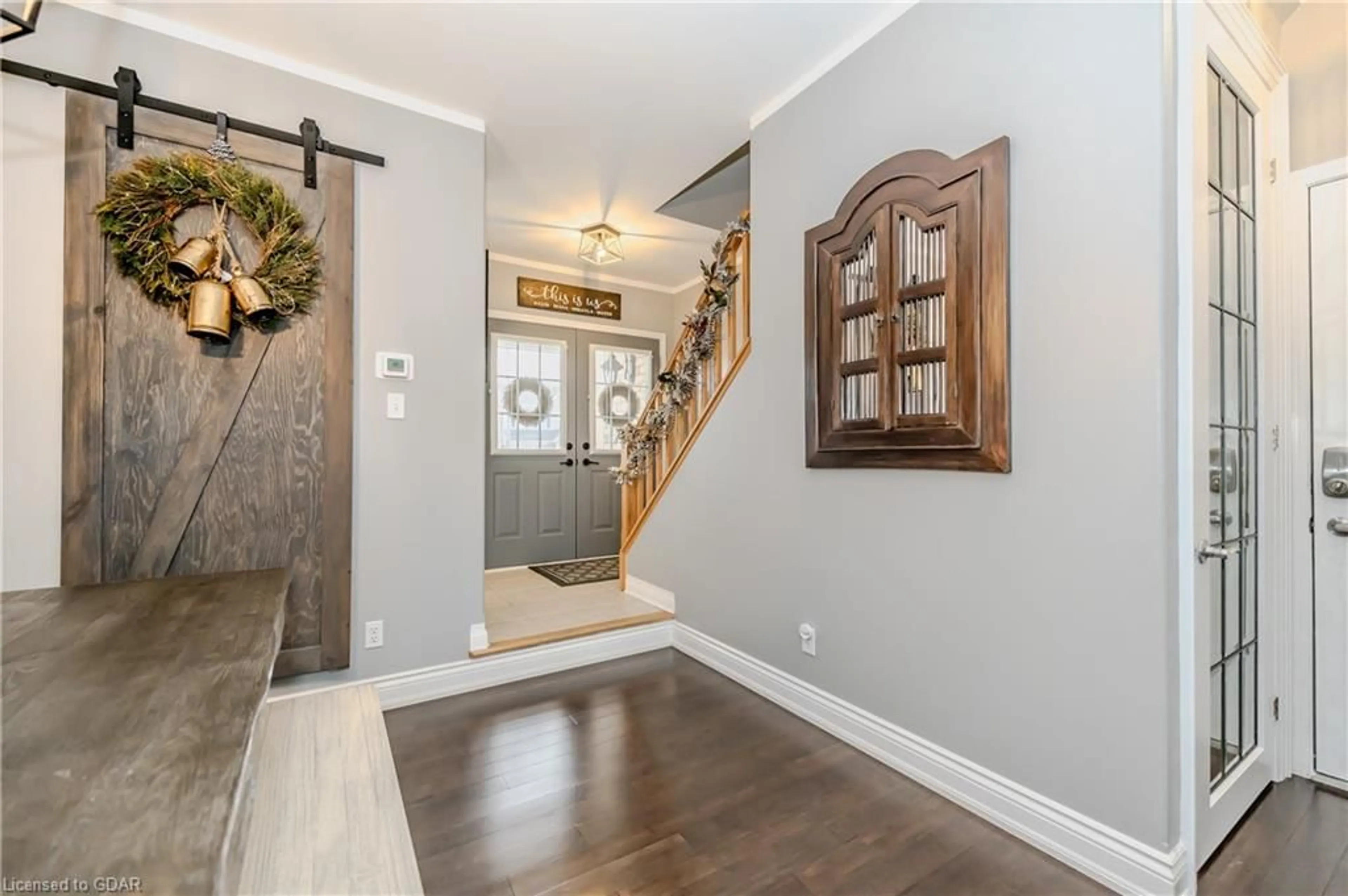 Indoor entryway, wood floors for 174 Coulthard Blvd, Cambridge Ontario N1T 2J6