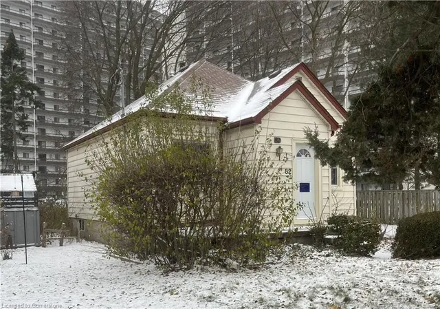 Additional property image - 82 Brunswick Ave