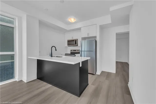 Additional property image - 460 Dundas St Unit 406