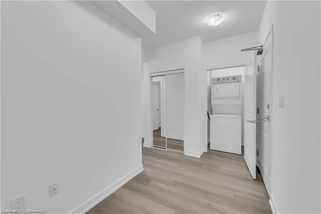 Additional property image - 460 Dundas St Unit 406