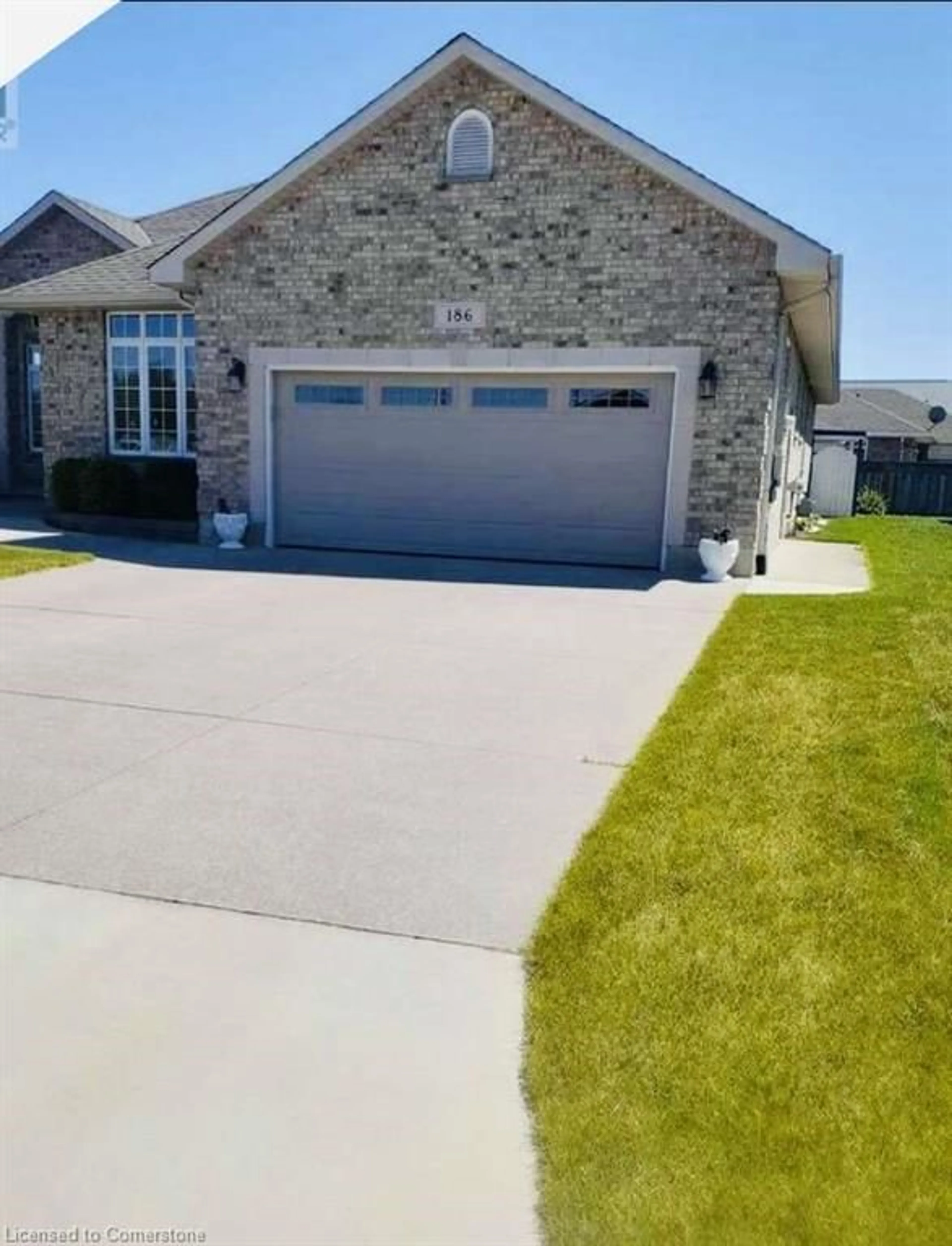 Frontside or backside of a home, the street view for 186 Conestoga Dr, Sarnia Ontario N7S 6A8