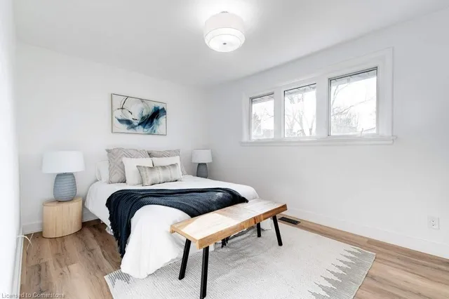 Additional property image - 5470 Randolph Cres