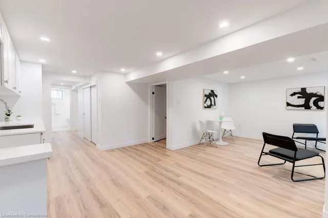 Additional property image - 5470 Randolph Cres