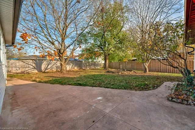 Additional property image - 5470 Randolph Cres
