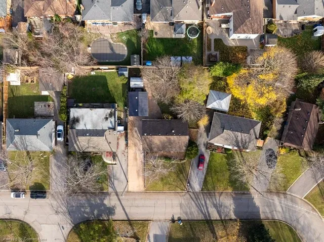 Additional property image - 5470 Randolph Cres