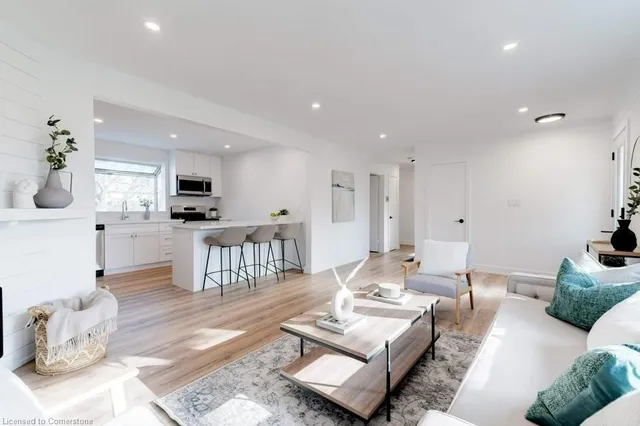 Additional property image - 5470 Randolph Cres