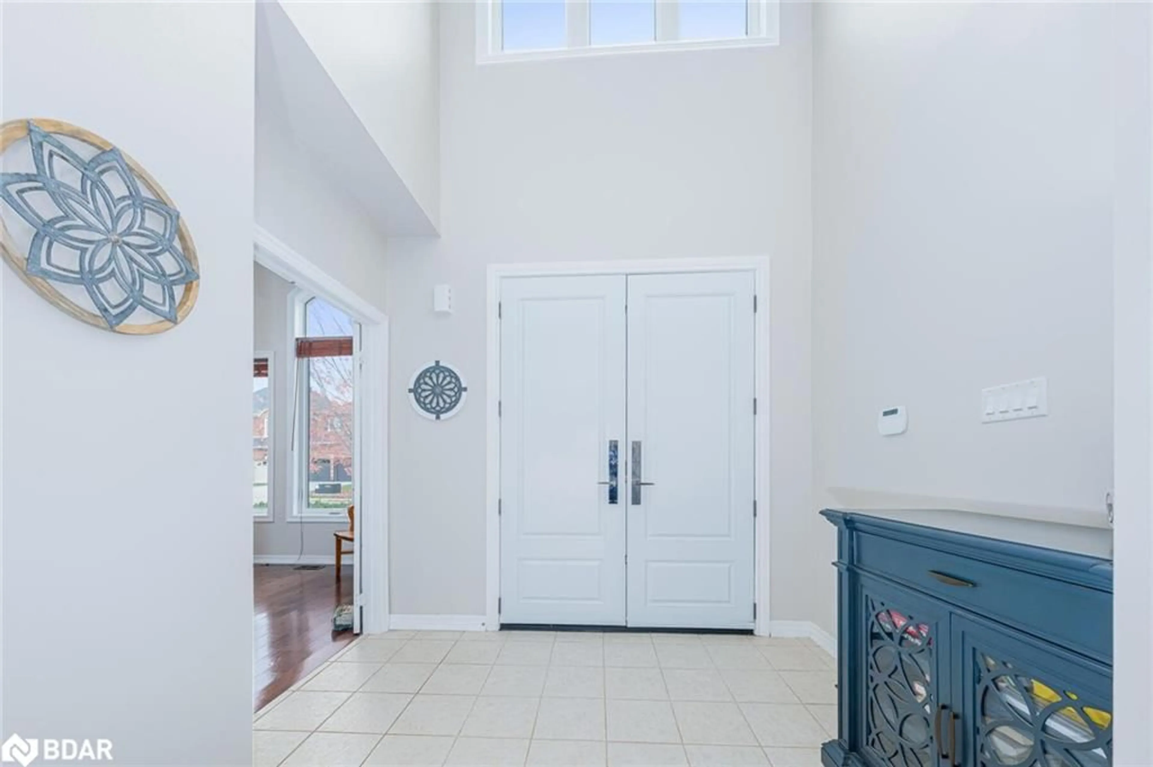 Indoor entryway, ceramic floors for 10 Orchid Ave, Georgetown Ontario L7G 6L7