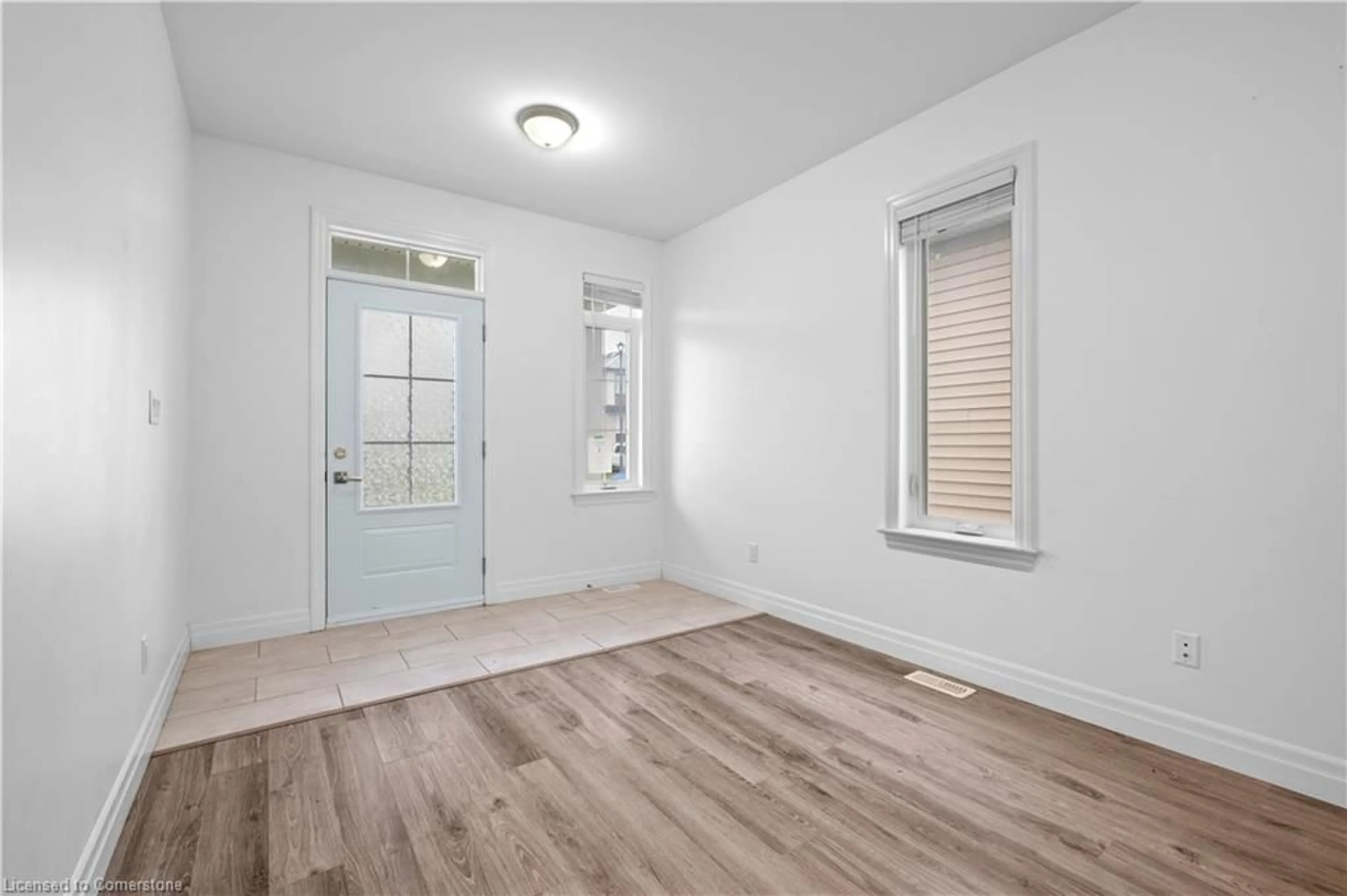 Indoor entryway, wood floors for 1507 Berkshire Dr, Kingston Ontario K7P 0S7