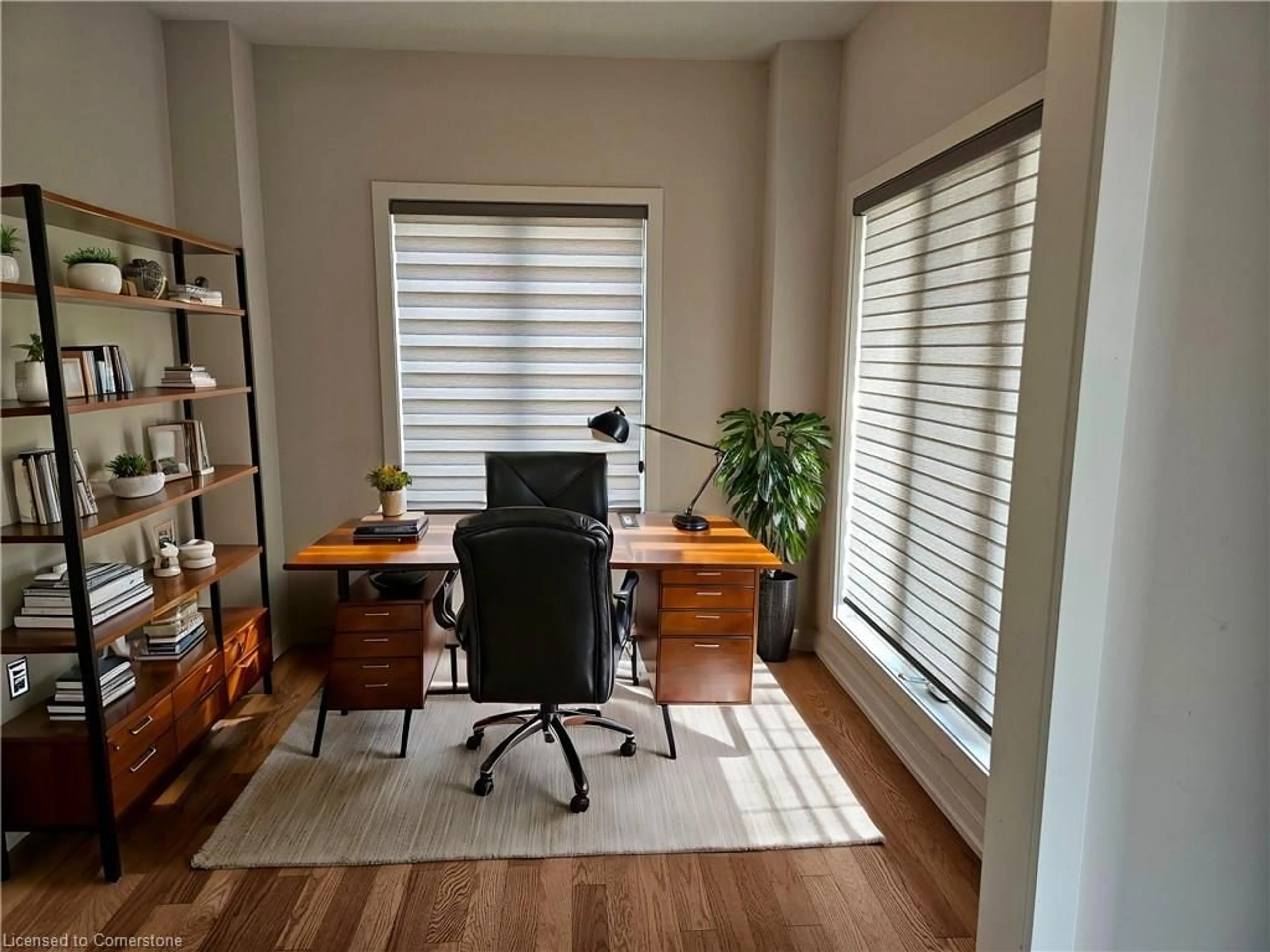 A pic of a room, wood floors for 23 Tulip Cres, Simcoe Ontario N3Y 0G9