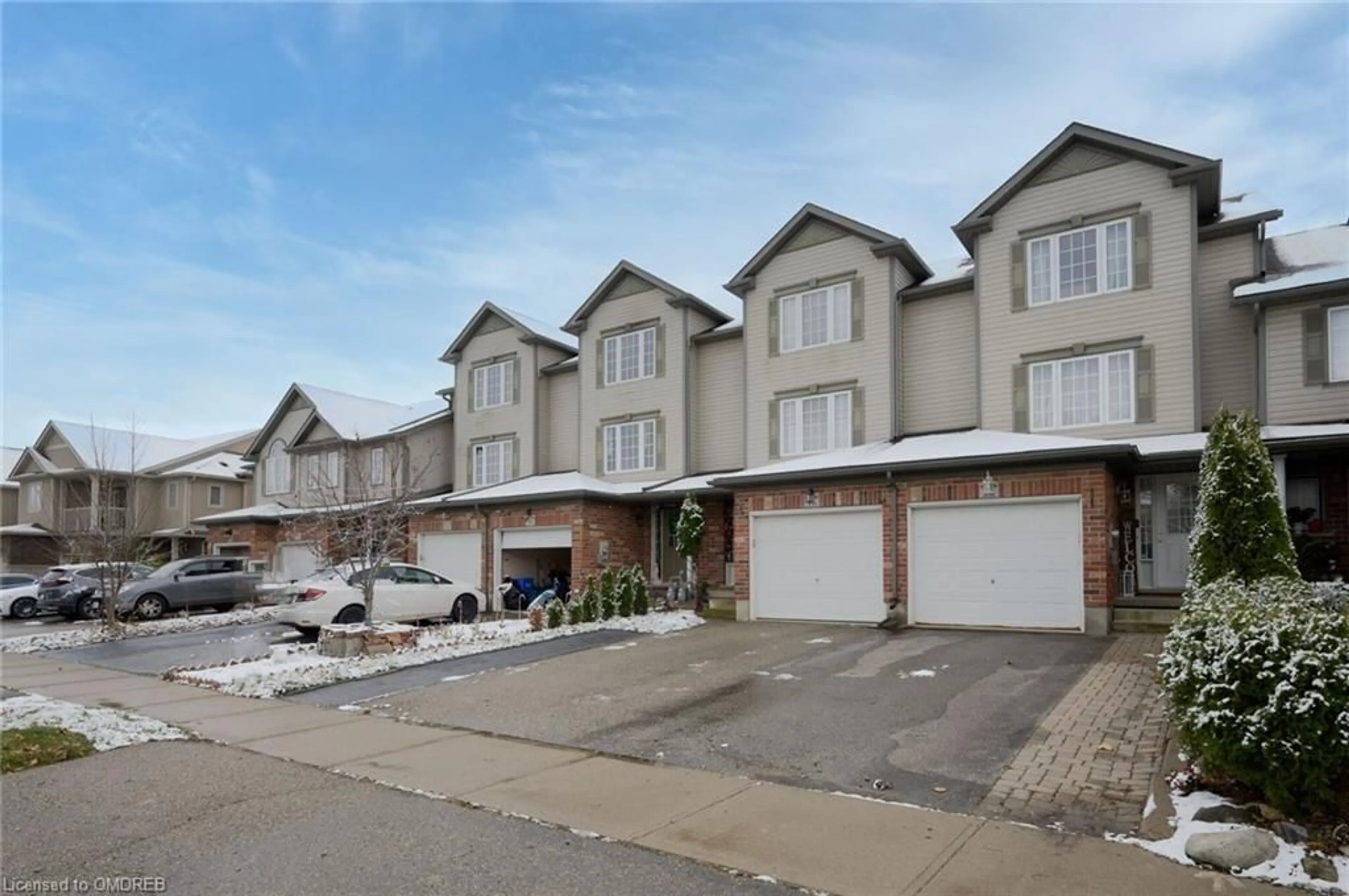 A pic from exterior of the house or condo, the street view for 94 Rochefort St, Kitchener Ontario N2R 1V6