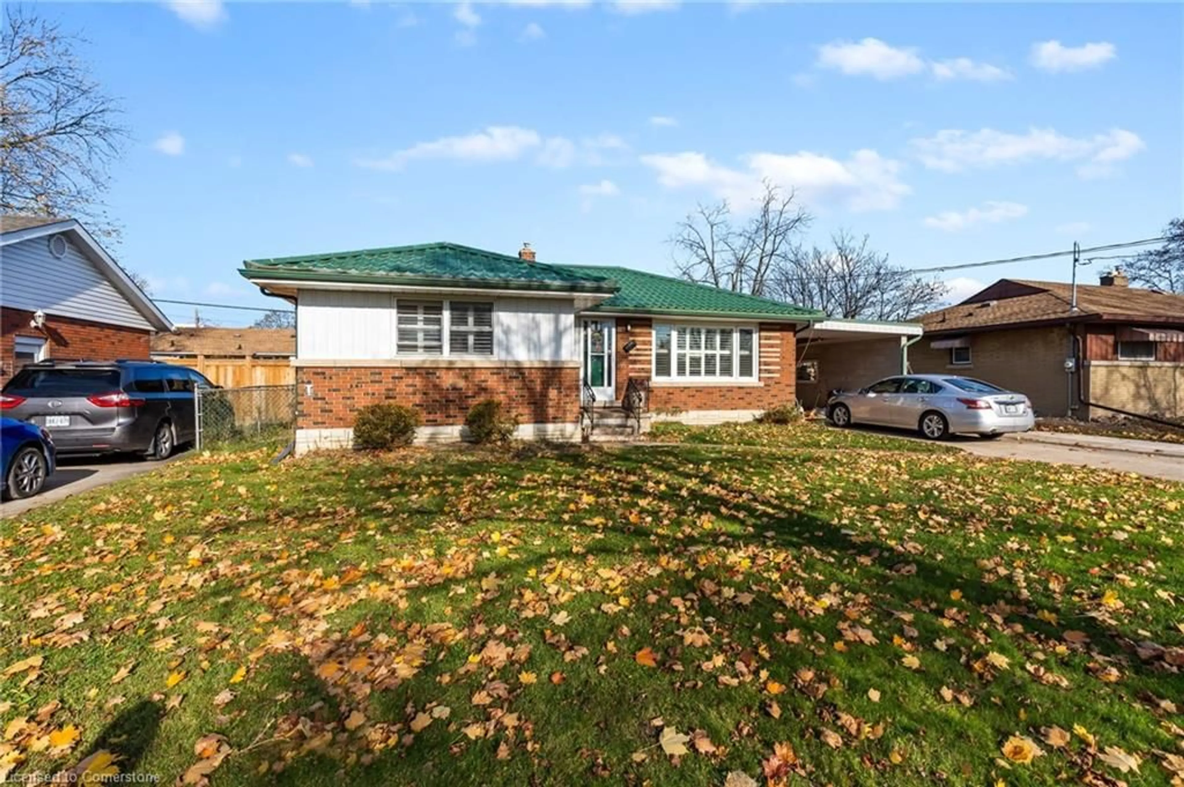 Home with brick exterior material for 3 Broadmore Ave, St. Catharines Ontario L2M 6A4