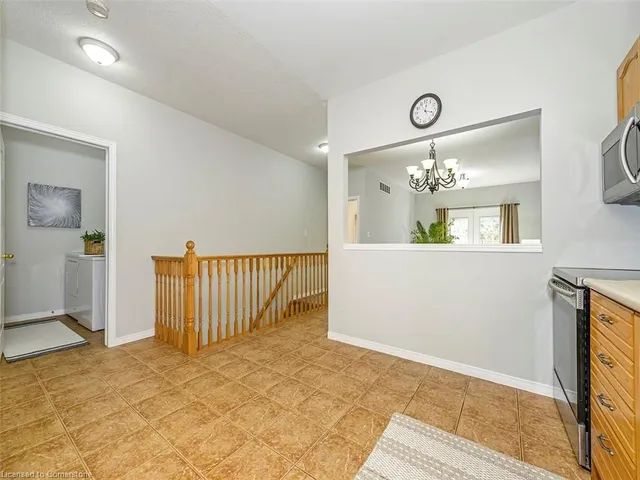 Additional property image - 32 Abbotsford Trail