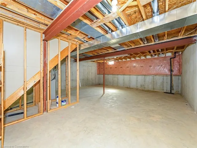 Additional property image - 32 Abbotsford Trail