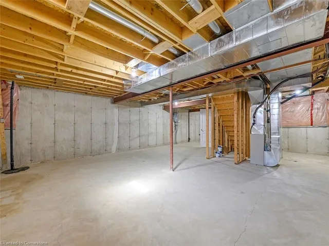 Additional property image - 32 Abbotsford Trail