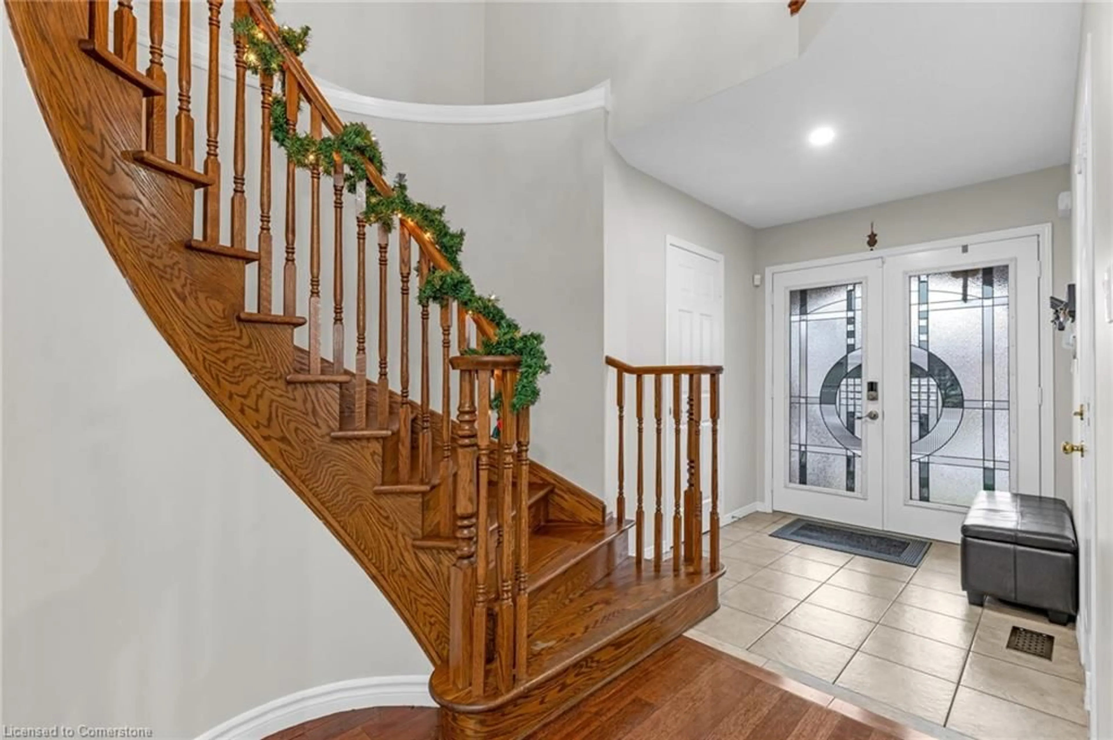 Indoor entryway, wood floors for 393 Old Mud St, Stoney Creek Ontario L8J 4A1