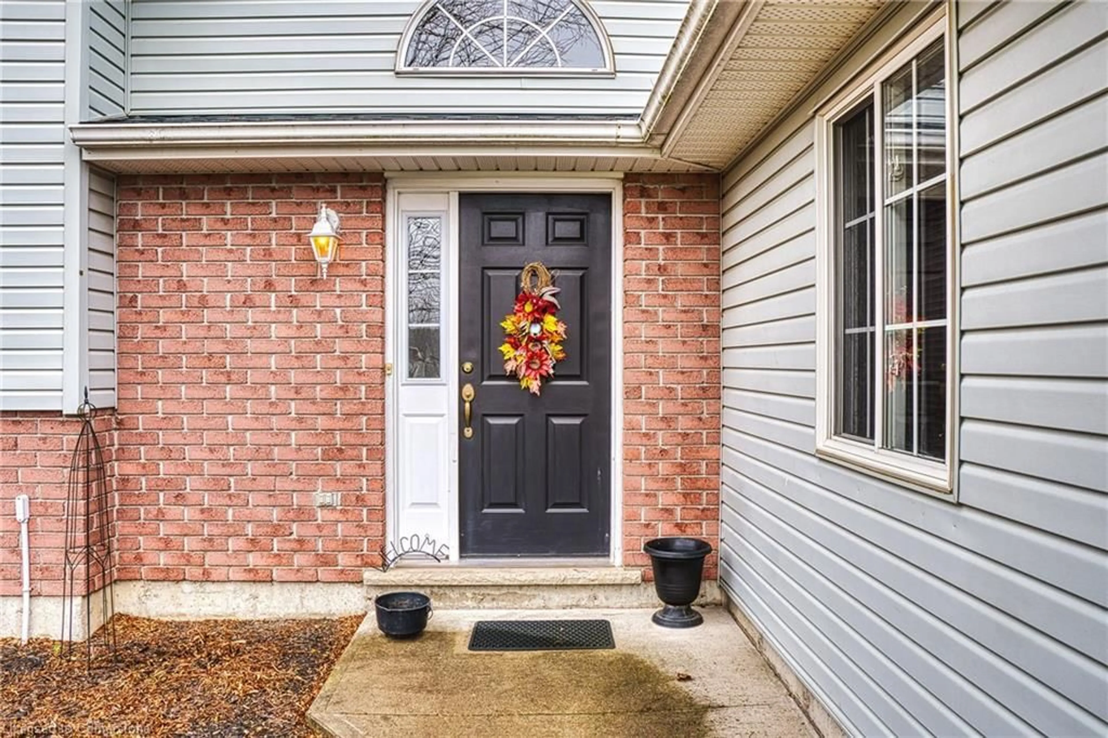 Indoor entryway, wood floors for 13 Barnett St, Listowel Ontario N4W 3V9