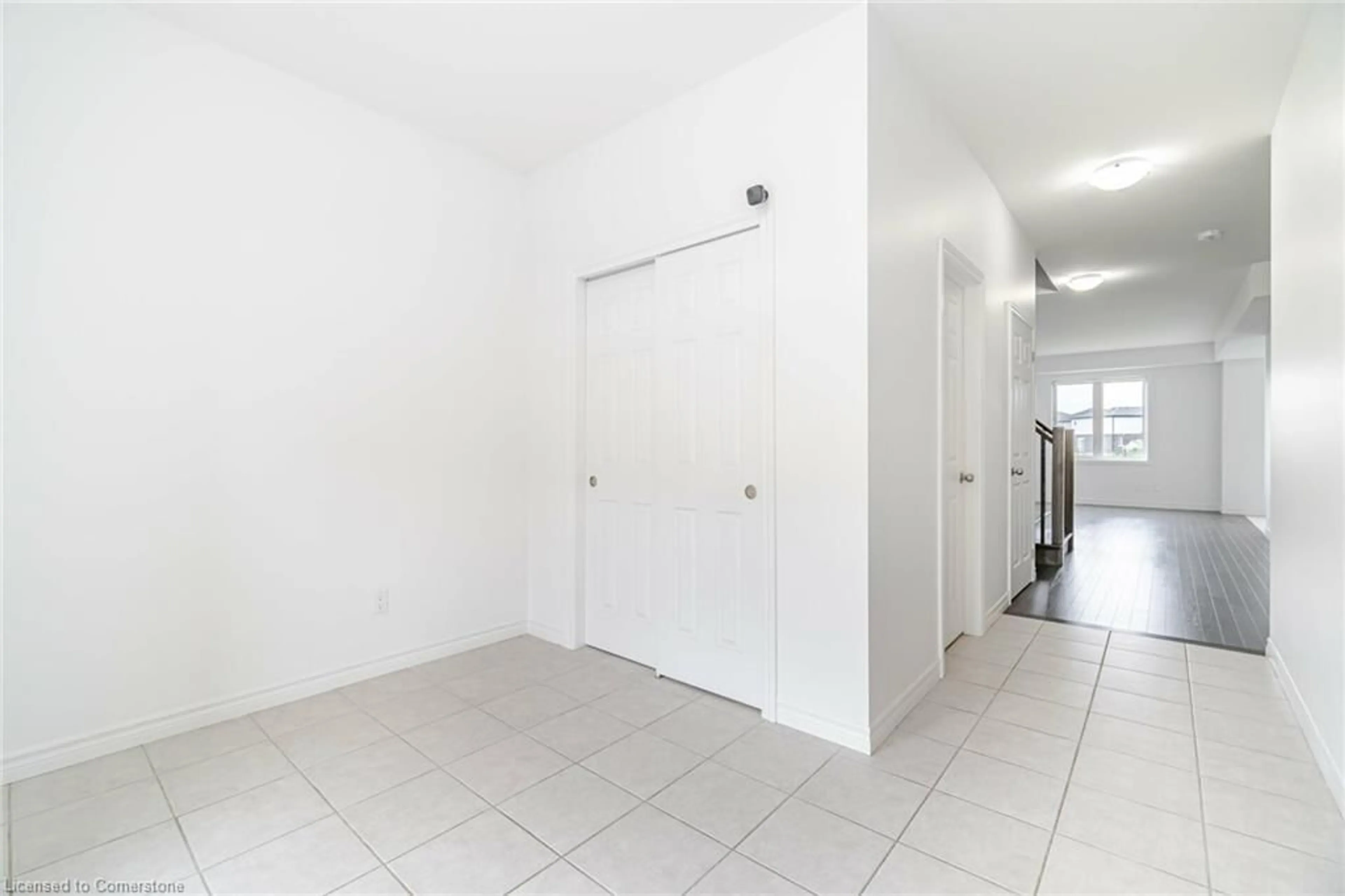 Indoor foyer, not visible floor for 46 Beauchamp Dr, Cambridge Ontario N1S 0A8