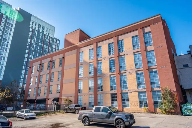 Additional property image - 11 Rebecca St Unit 101