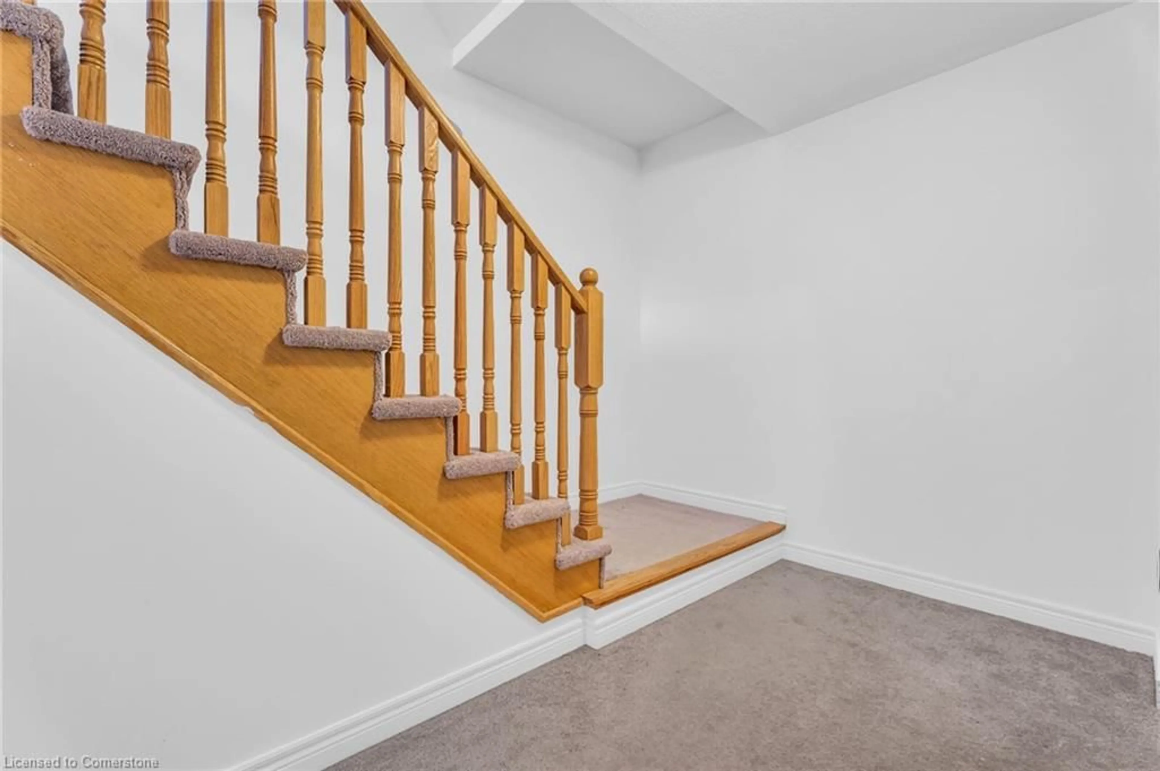 Stairs for 420 Linden St #28, Cambridge Ontario N3H 0C6