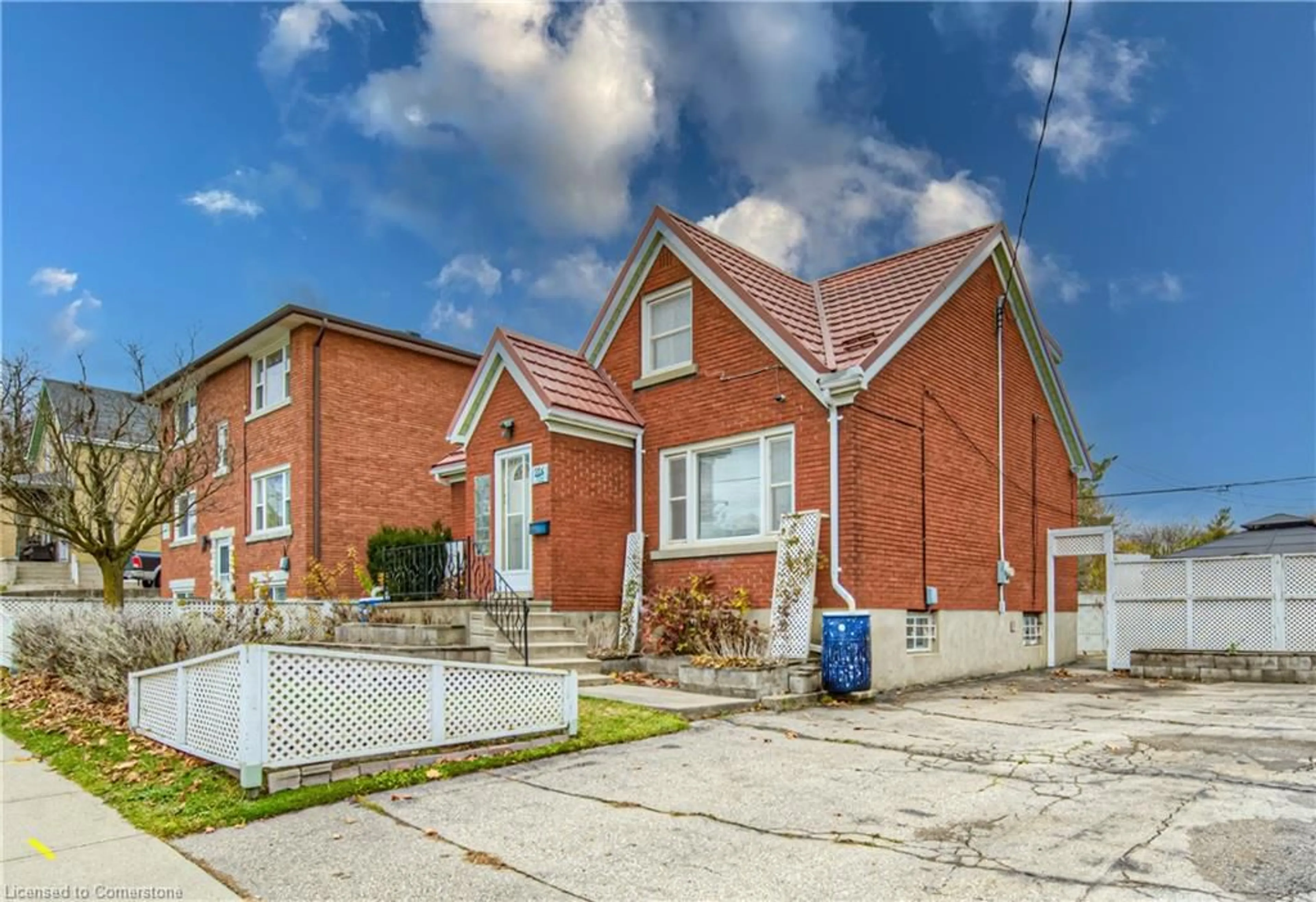 A pic from exterior of the house or condo, the street view for 236 Guelph St, Kitchener Ontario N2H 5X1