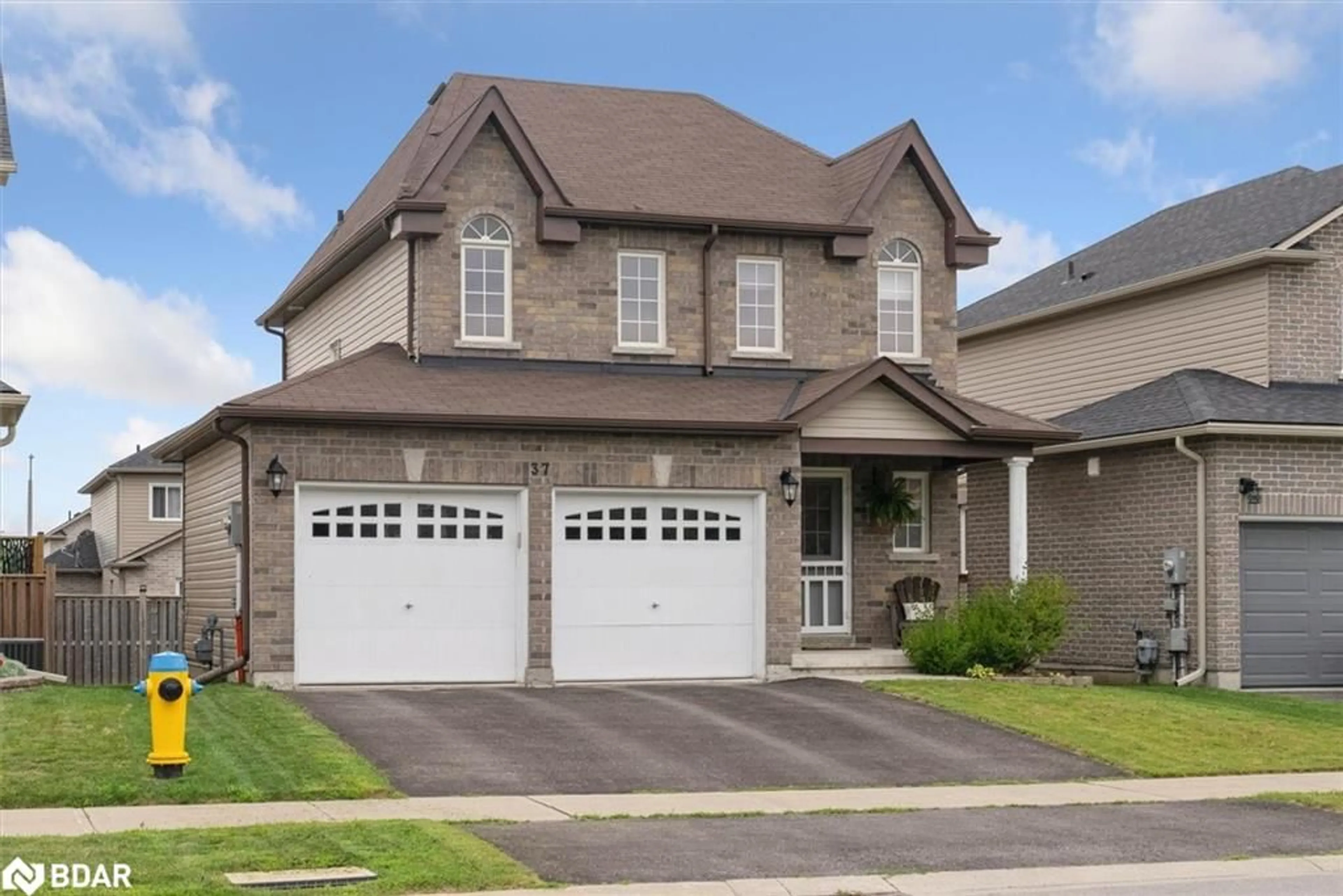 Frontside or backside of a home, cottage for 37 Gunsolus Rd, Lindsay Ontario K9V 0E4