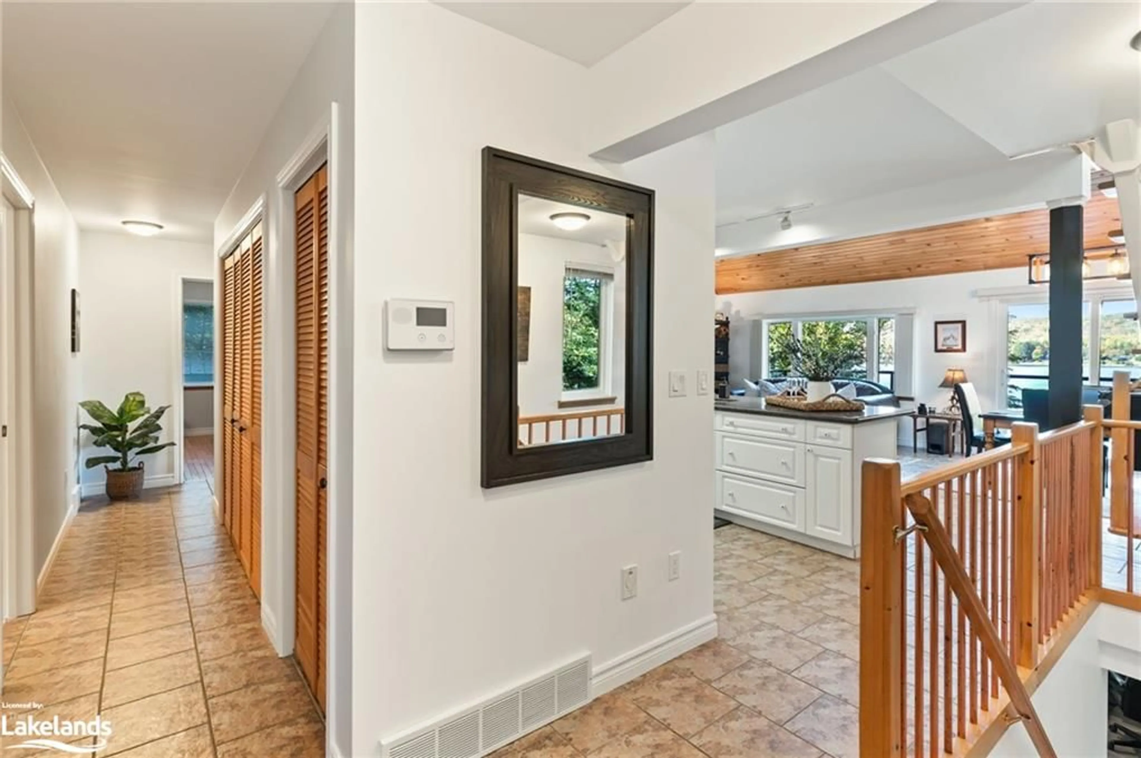 Indoor entryway, wood floors for 293 West Diamond Lake Rd, Highland Grove Ontario K0L 2A0