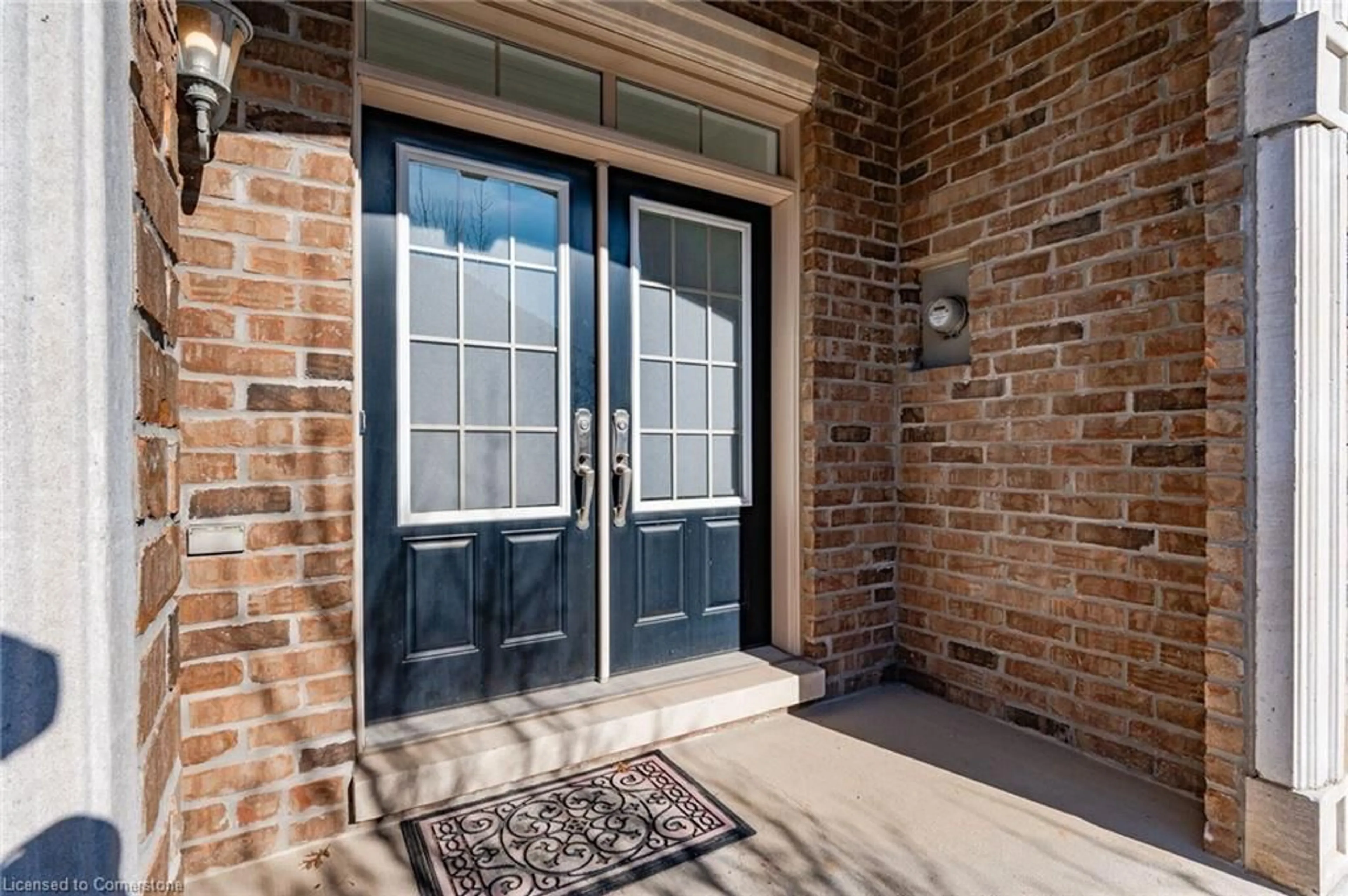 Indoor entryway, wood floors for 2453 Village Common, Oakville Ontario L6M 0S2