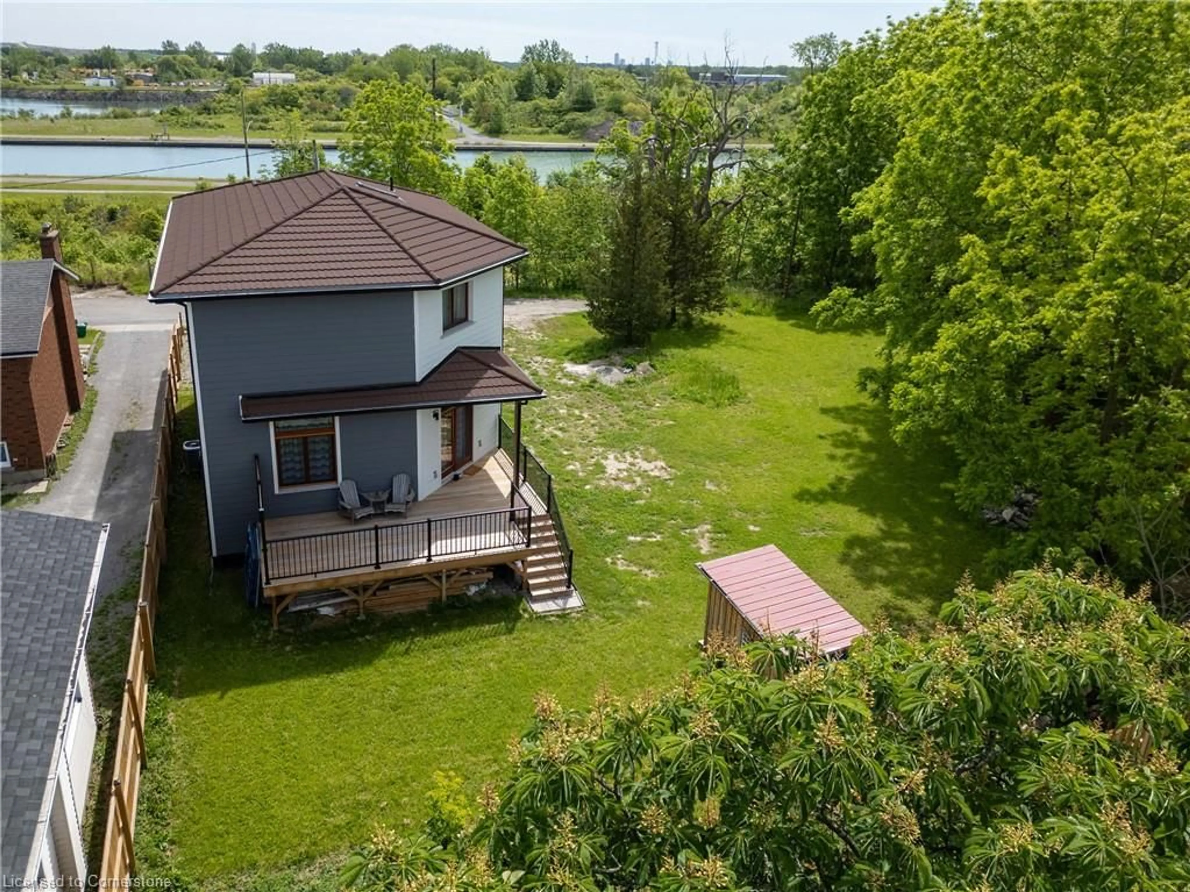 Frontside or backside of a home, cottage for 77 Welland St, Thorold Ontario L2V 2B7