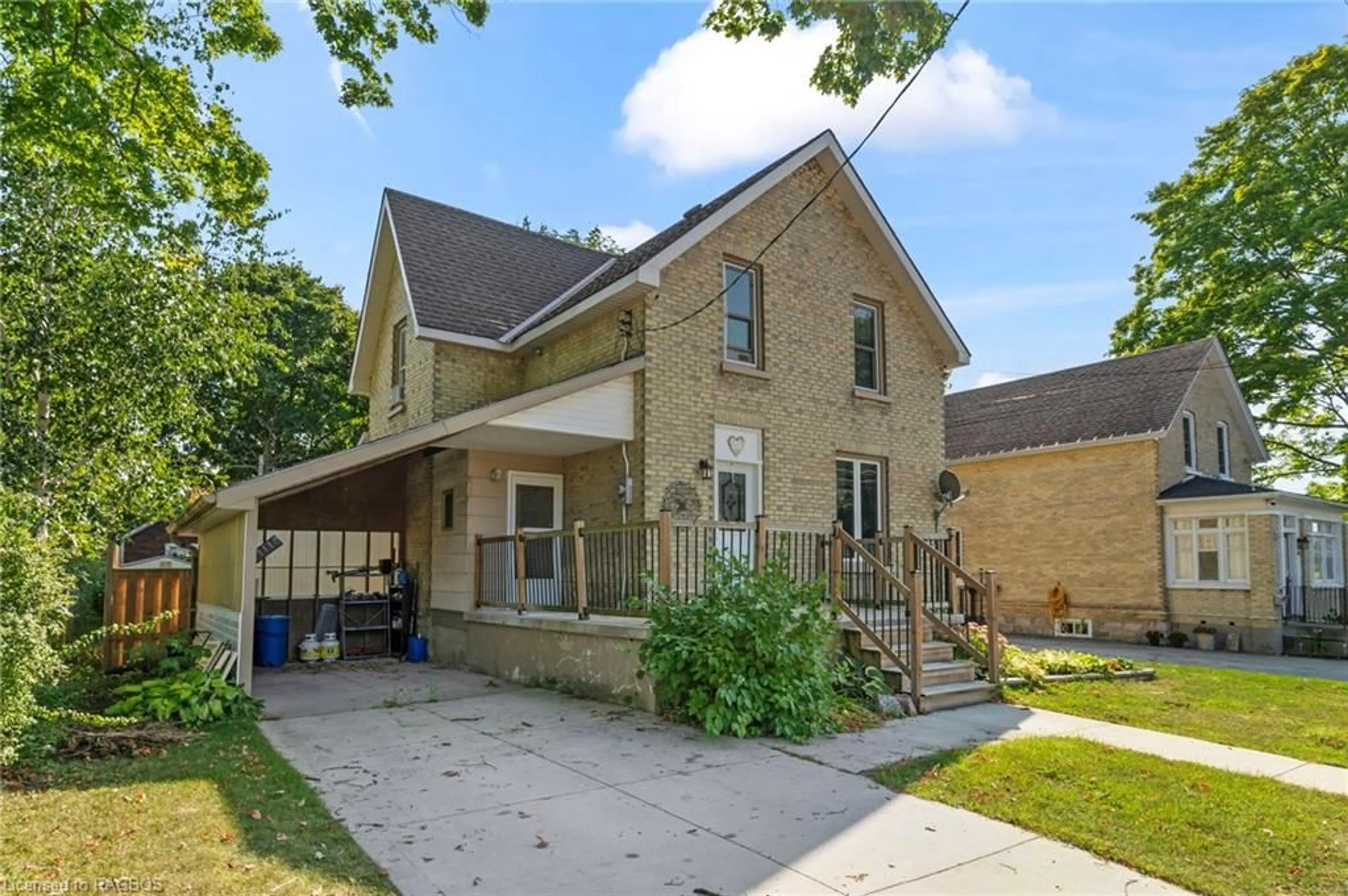 Frontside or backside of a home, cottage for 213 3rd Ave, Chesley Ontario N0G 1L0