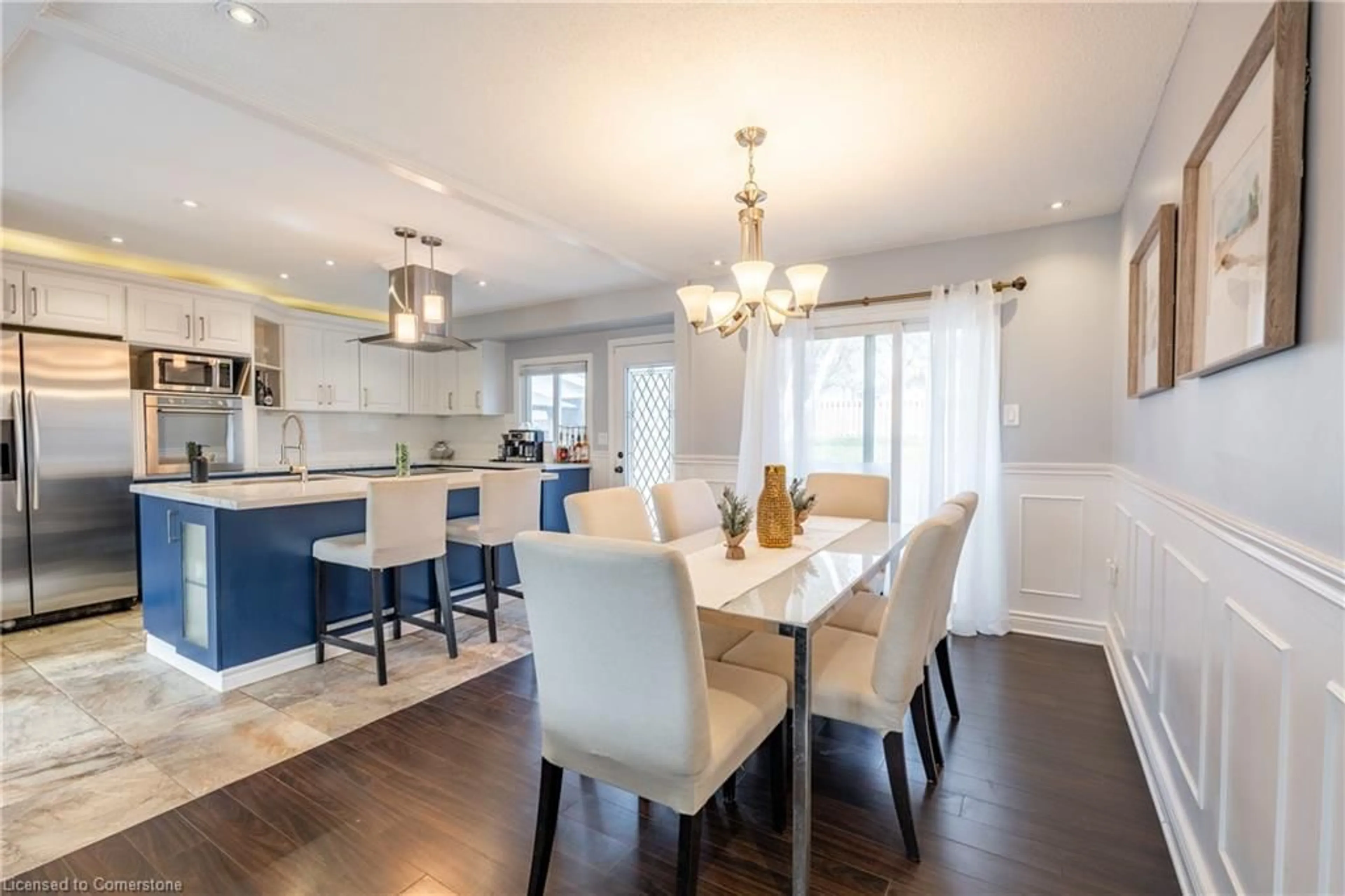 Open concept kitchen for 191 Williamson Dr, Caledonia Ontario N3W 1A5