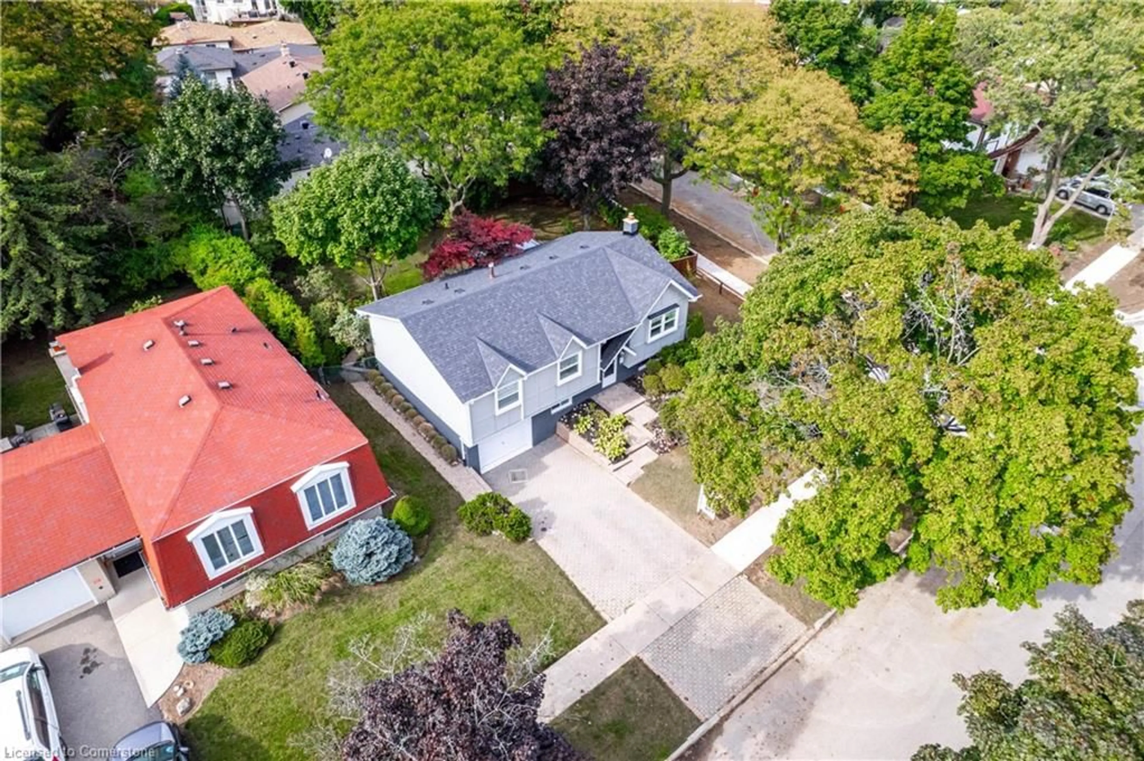 Frontside or backside of a home, the street view for 291 Antigua Rd, Mississauga Ontario L5B 1C5