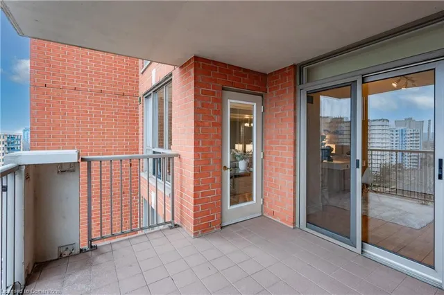 Additional property image - 442 Maple Ave Unit 1103