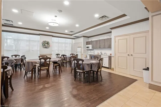 Additional property image - 442 Maple Ave Unit 1103