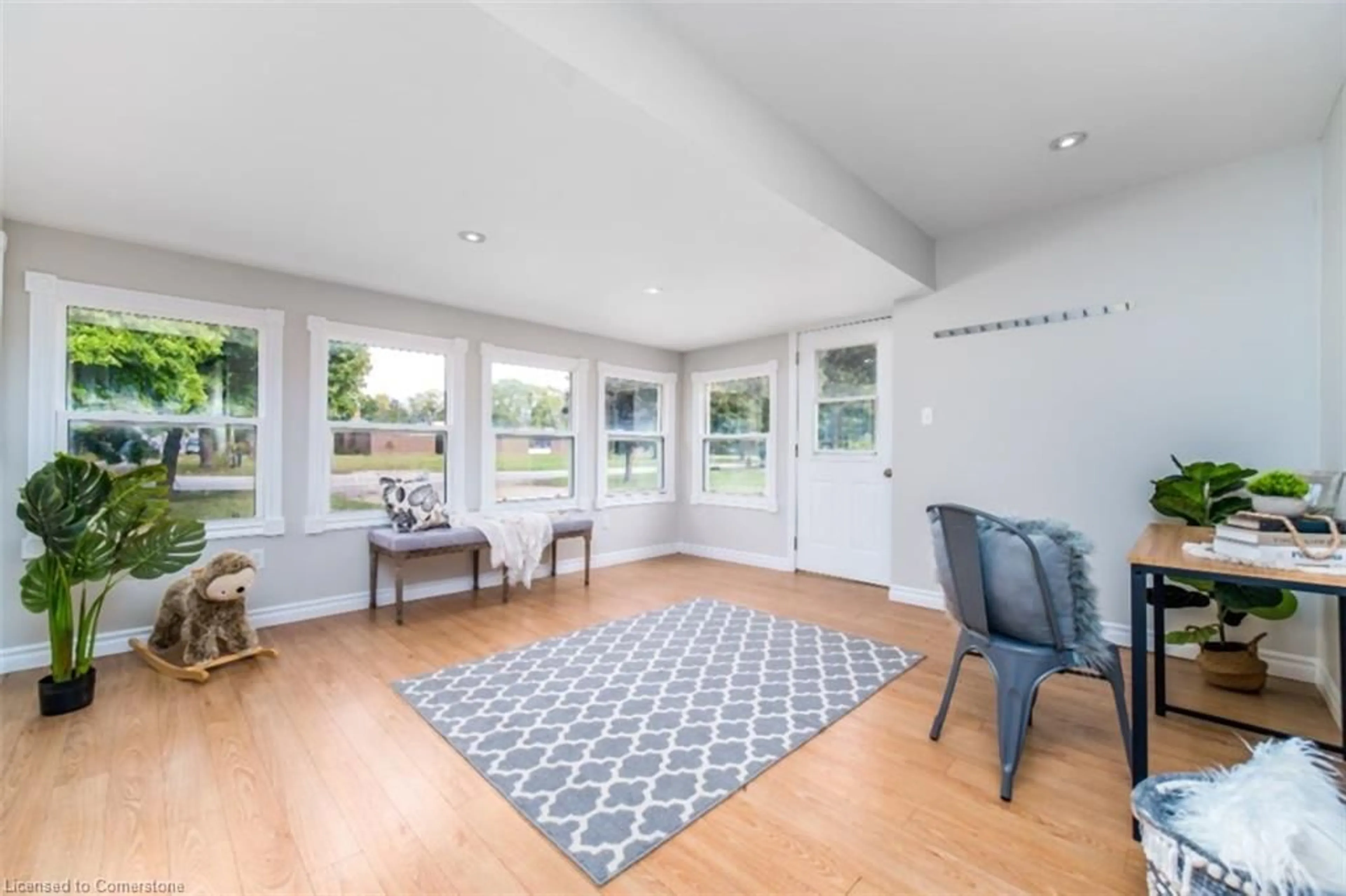 Indoor foyer, wood floors for 9 Maple Ave, Burford Ontario N0E 1A0