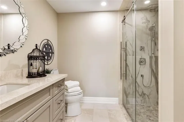 Additional property image - 2060 Lakeshore Rd Unit 606