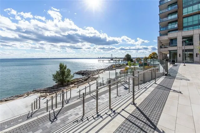 Additional property image - 2060 Lakeshore Rd Unit 606