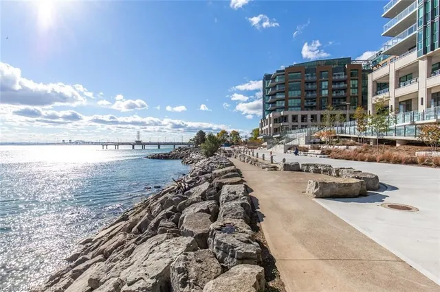 Additional property image - 2060 Lakeshore Rd Unit 606
