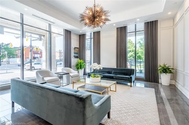 Additional property image - 2060 Lakeshore Rd Unit 606