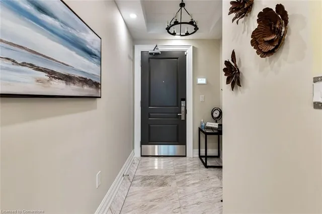 Additional property image - 2060 Lakeshore Rd Unit 606