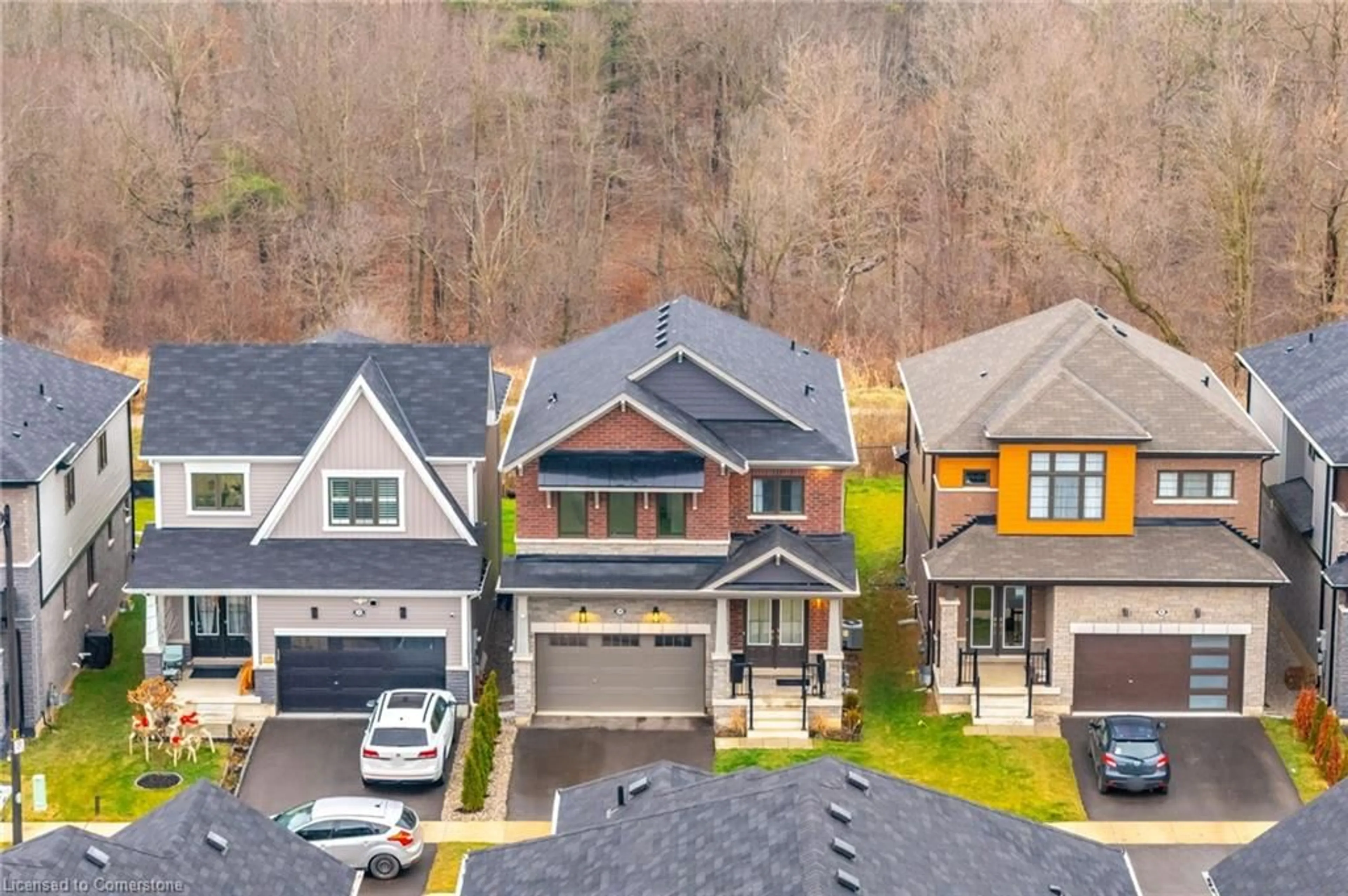 A pic from outside/outdoor area/front of a property/back of a property/a pic from drone, mountain view for 48 Hawick Crescent Cres, Caledonia Ontario N3W 0G5