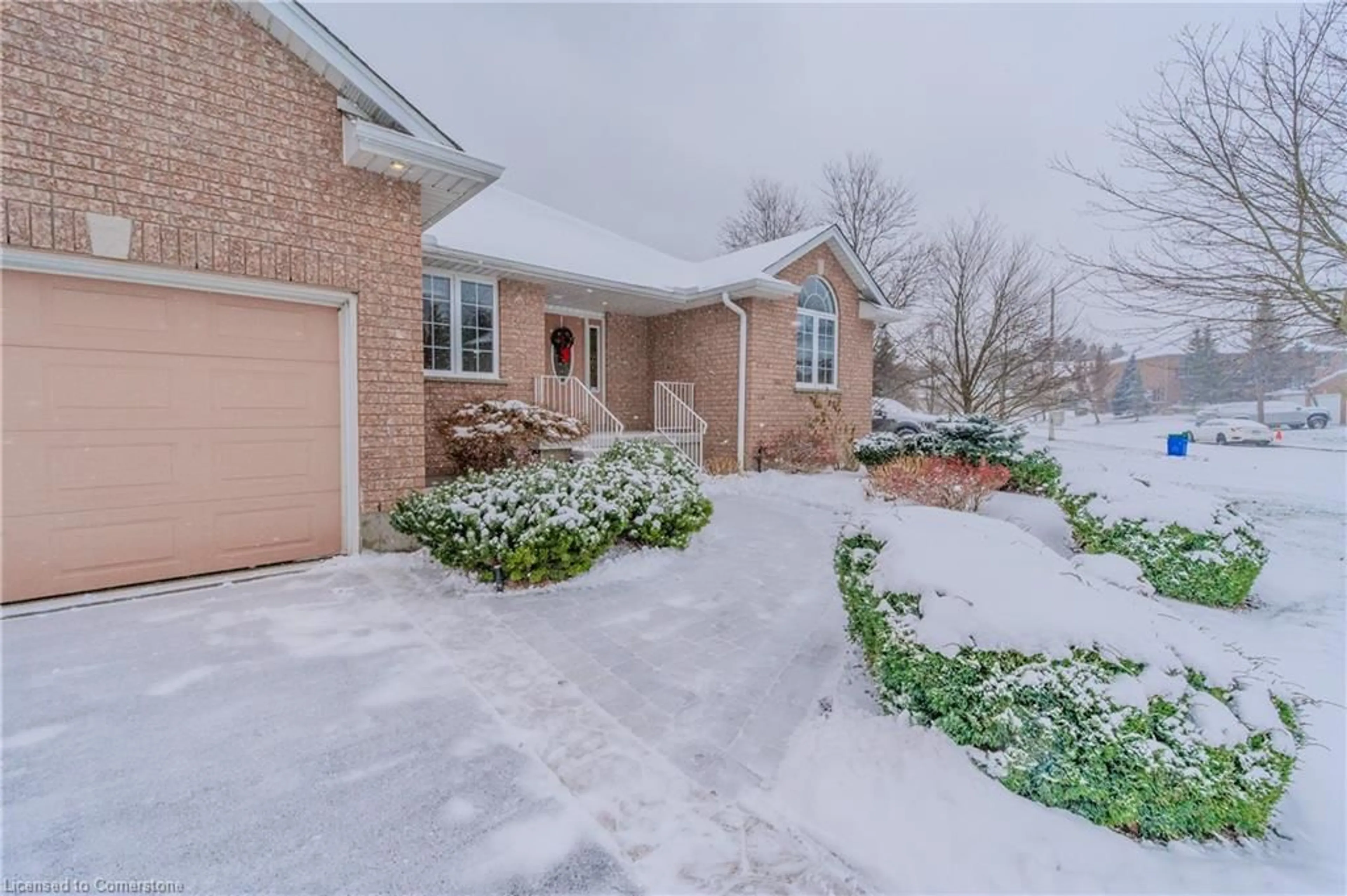 A pic from exterior of the house or condo, the street view for 64 Cottonwood Cres, Cambridge Ontario N1T 2J1