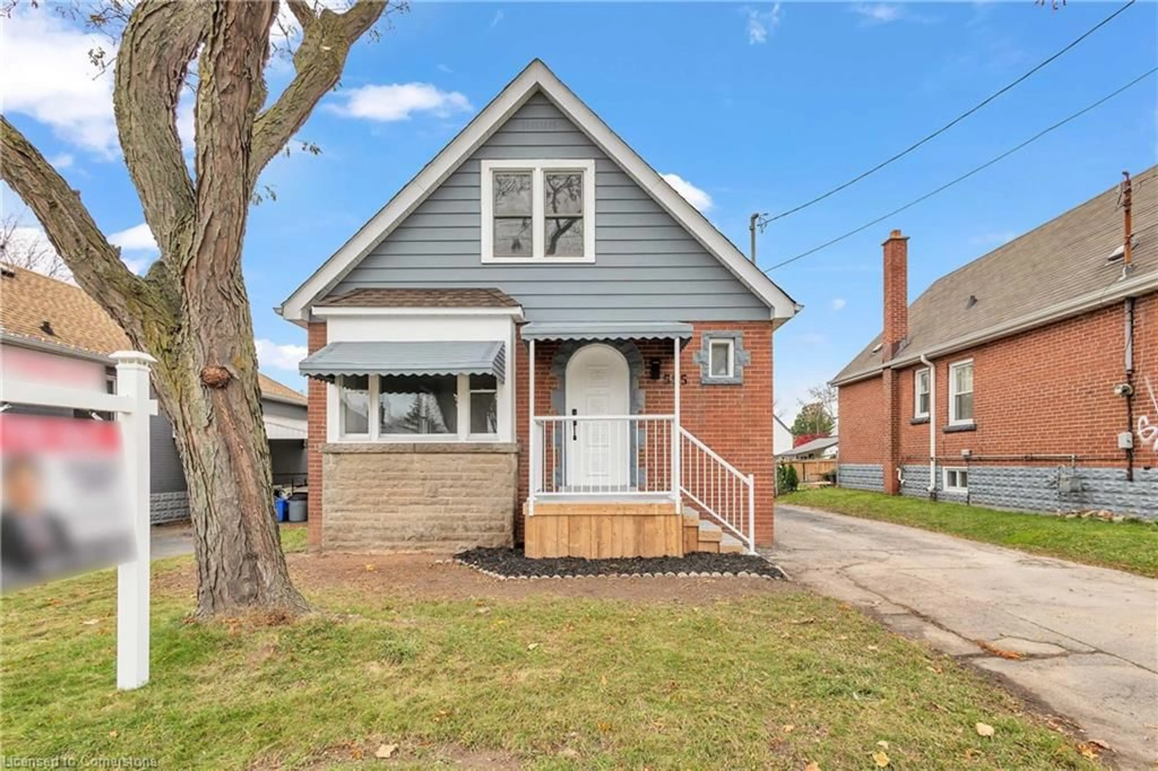 Frontside or backside of a home, cottage for 555 Upper Sherman Ave, Hamilton Ontario L8V 3L9