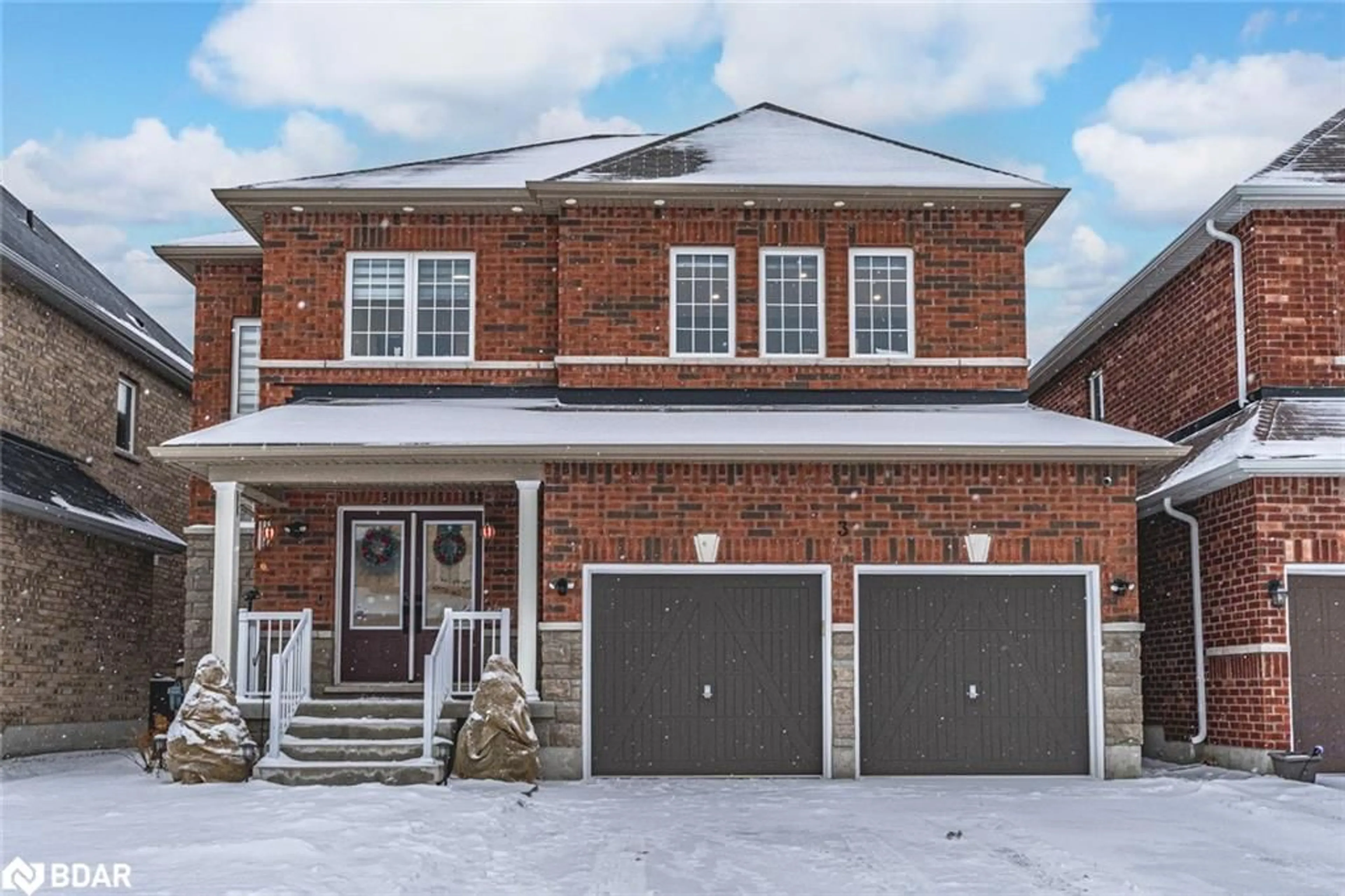 Home with brick exterior material for 3 Cypress Point Street, Barrie Ontario L4N 6J9