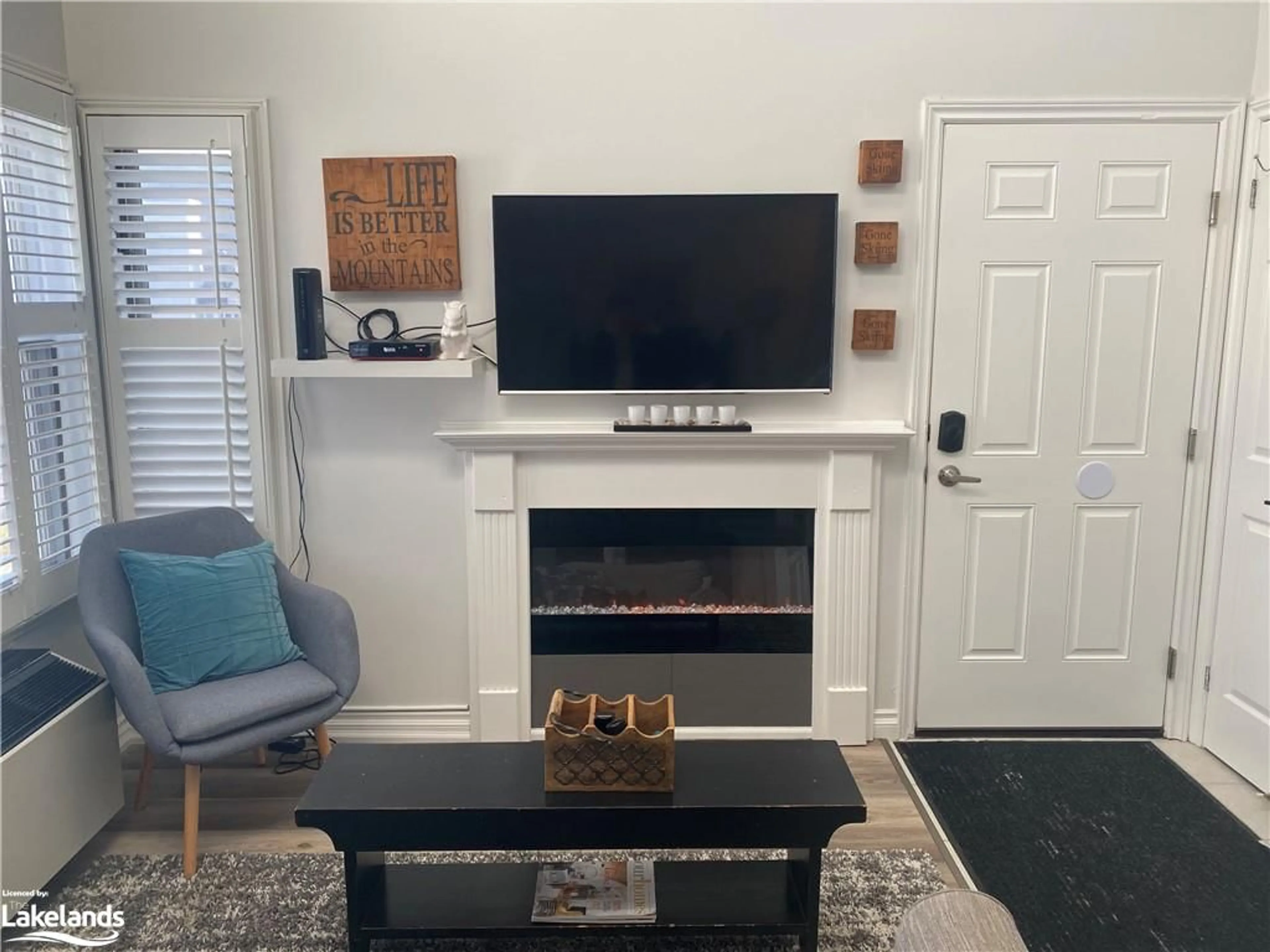 Living room, wood floors for 796468 Grey Road 19 #516, The Blue Mountains Ontario L9Y 0N6